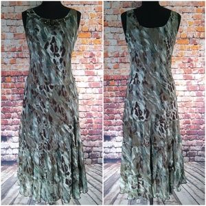 Jessica Howard Embellished Abstract Maxi-Dress